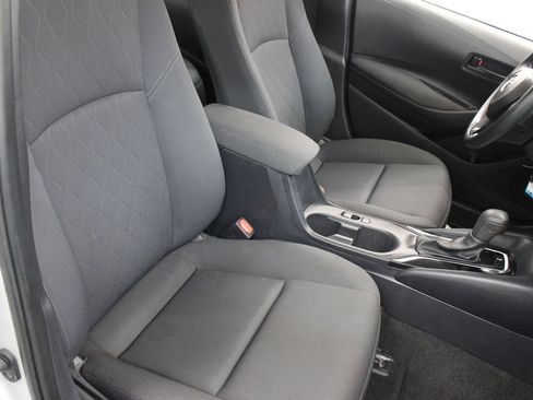 Used 2023 Toyota Corolla LE FWD image 21