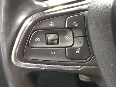 Used 2025 Buick Envista Sport Touring w/ Convenience I Package FWD image 23
