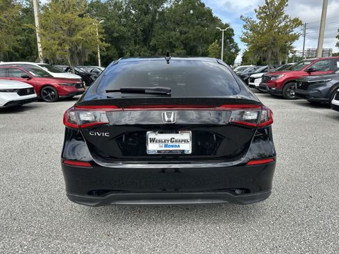 Used 2024 Honda Civic EX-L image 5