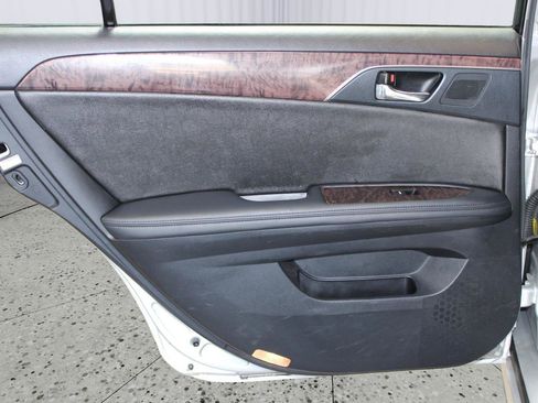 Used 2011 Toyota Avalon FWD image 39