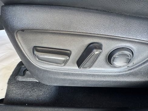 Used 2023 Toyota Highlander XLE image 20