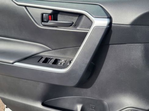 Used 2025 Toyota RAV4 LE image 18