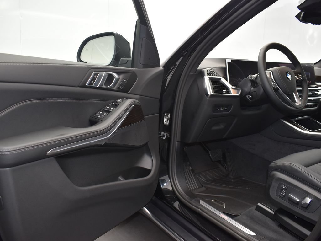 Certified 2026 BMW X5 sDrive40i RWD image 11