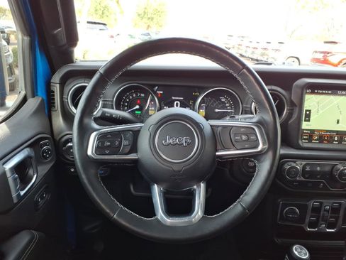 Used 2021 Jeep Wrangler Unlimited Sahara w/ Cold Weather Group image 17