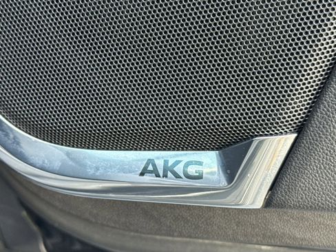 Certified 2024 Cadillac Escalade ESV Premium Luxury Platinum image 46