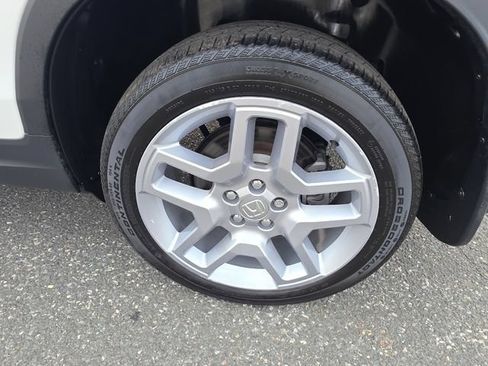 Used 2025 Honda Passport EX-L image 26