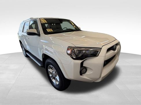 Used 2018 Toyota 4Runner SR5 Premium AWD/4WD image 7