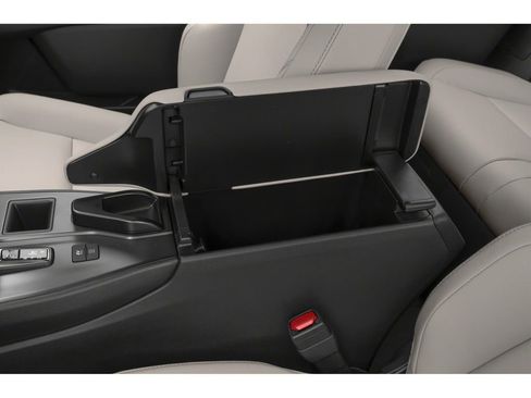 New 2026 Lexus UX 300h AWD image 9