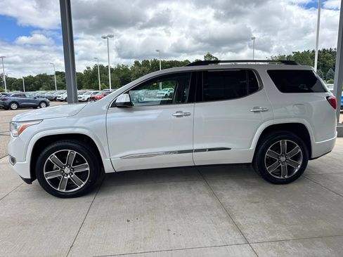 Used 2019 GMC Acadia Denali AWD/4WD image 4