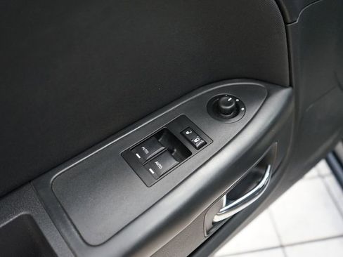 Used 2010 Dodge Challenger SE RWD image 19