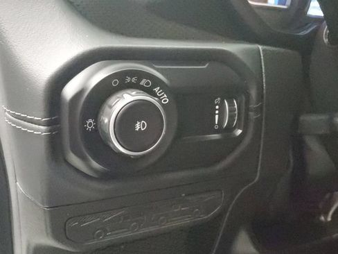 Used 2024 Jeep Wrangler Unlimited Rubicon AWD/4WD image 21