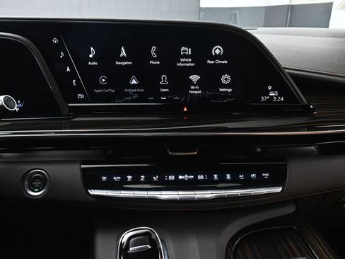 Used 2021 Cadillac Escalade Premium Luxury w/ Driver Assist Tech Package image 33