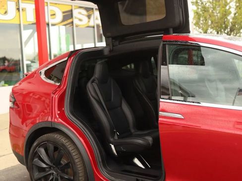 Used 2018 Tesla Model X 100D AWD/4WD image 43