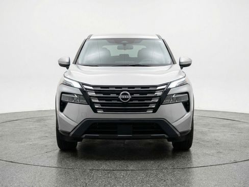 Used 2025 Nissan Rogue SV AWD/4WD image 1