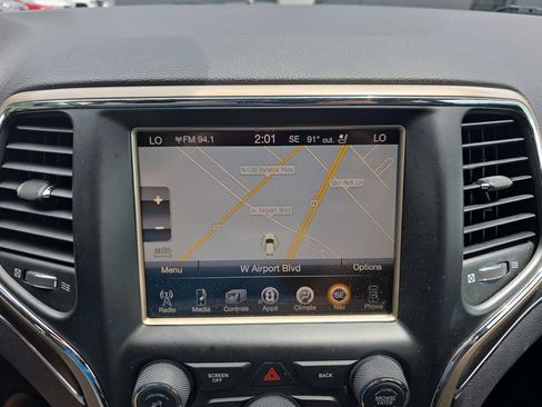 Used 2015 Jeep Grand Cherokee Limited w/ Luxury Group II RWD image 22
