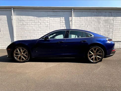 Certified 2024 Porsche Panamera image 2
