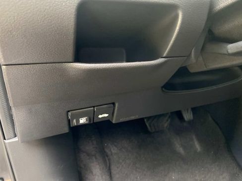 Used 2020 Nissan Kicks SV FWD image 15