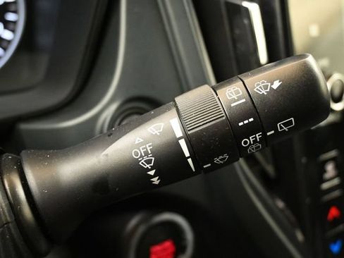 Used 2025 Subaru Forester Premium AWD/4WD image 29
