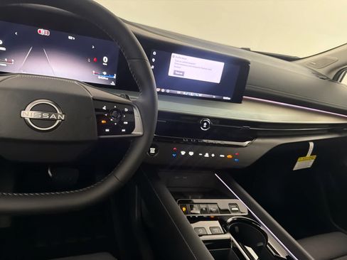 New 2026 Nissan Murano Platinum w/ Cargo Package AWD/4WD image 18