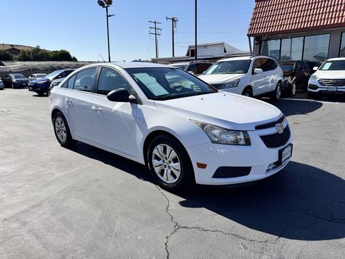 Used 2012 Chevrolet Cruze LS w/ Connectivity Package FWD image 8