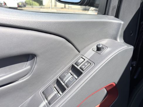 Used 2026 Nissan Frontier PRO-4X AWD/4WD image 24