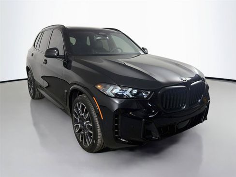 New 2026 BMW X5 xDrive40i w/ M Sport Package AWD/4WD image 3