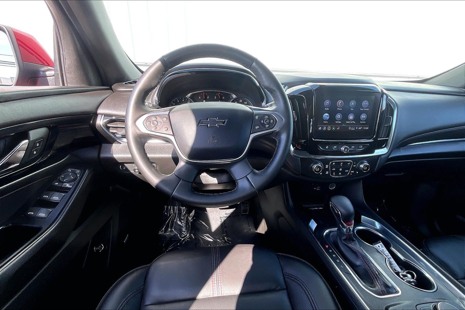 Used 2023 Chevrolet Traverse RS FWD image 6