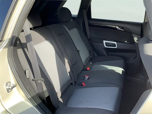 Used 2013 Chevrolet Captiva Sport LT image 36