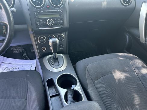 Used 2011 Nissan Rogue S AWD/4WD image 12