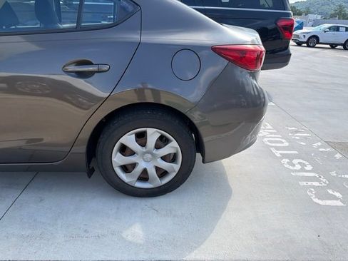 Used 2014 MAZDA MAZDA3 i Sport FWD image 36