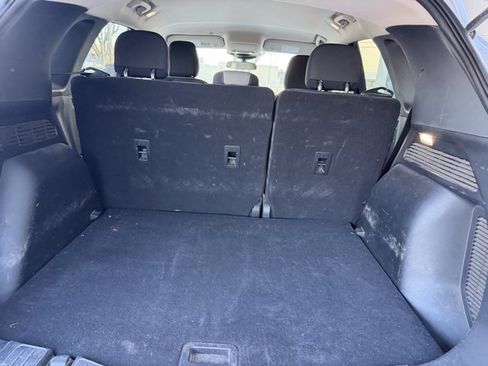 Used 2020 Ford Escape SE image 16