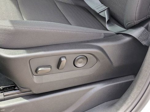 New 2025 Chevrolet Suburban LS image 17