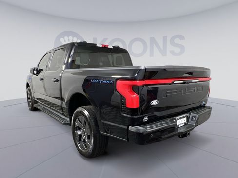 Used 2024 Ford F150 Lightning Lariat image 4