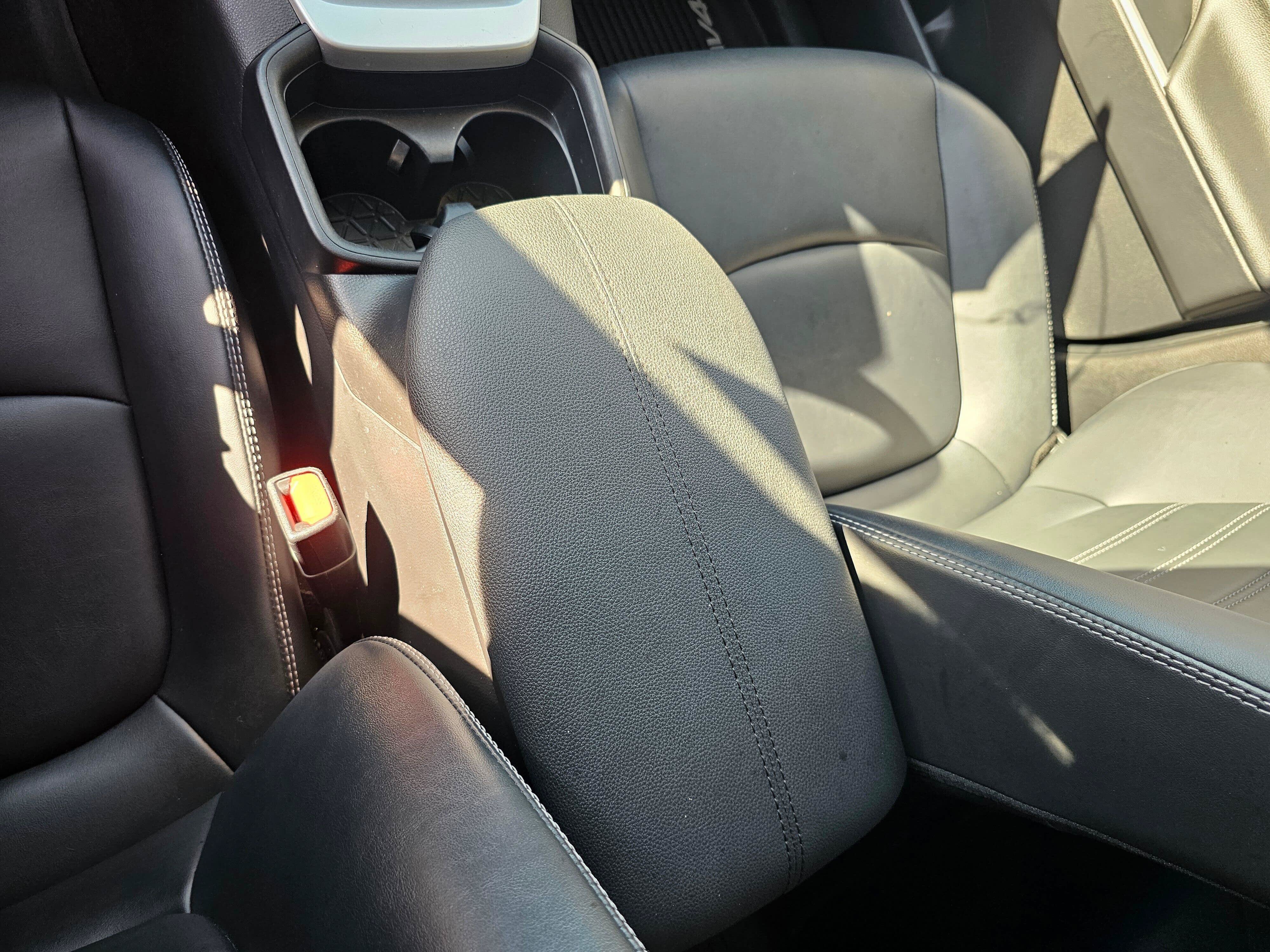 Certified 2021 Toyota RAV4 XLE Premium AWD/4WD image 29