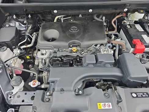 Used 2023 Toyota RAV4 XLE Premium FWD image 31