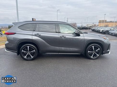Used 2022 Toyota Highlander XSE image 4