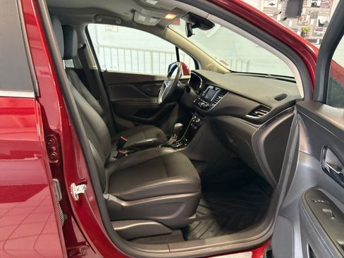 Used 2022 Buick Encore Preferred w/ Safety Package AWD/4WD image 29
