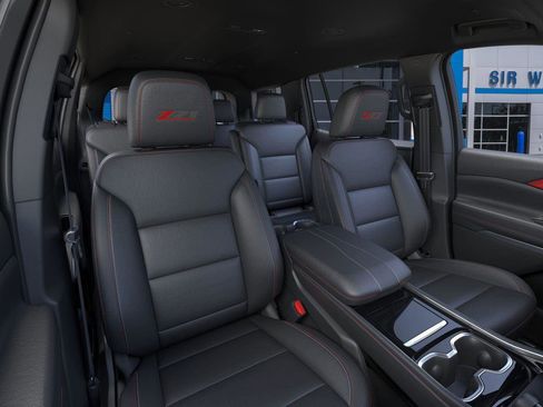 New 2026 Chevrolet Traverse Z71 w/ Driver Confidence Package image 16