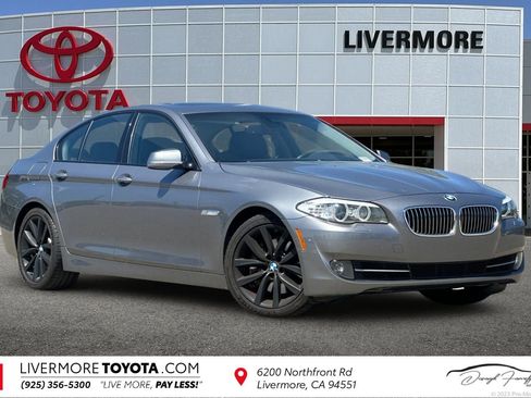 Used 2011 BMW 535i Sedan image 1