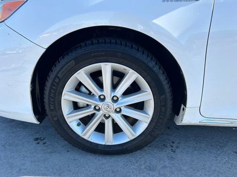 Used 2012 Toyota Camry Hybrid image 33