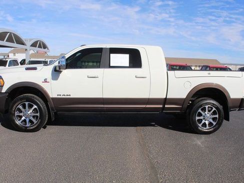 Used 2024 RAM 2500 Limited w/ Towing Technology Group image 9
