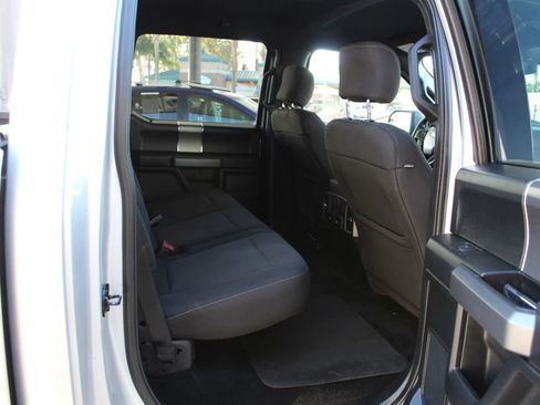 Used 2017 Ford F150 XLT w/ Equipment Group 302A Luxury AWD/4WD image 11