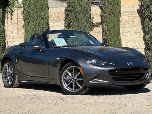 Certified 2023 MAZDA MX-5 Miata Grand Touring RWD image 1