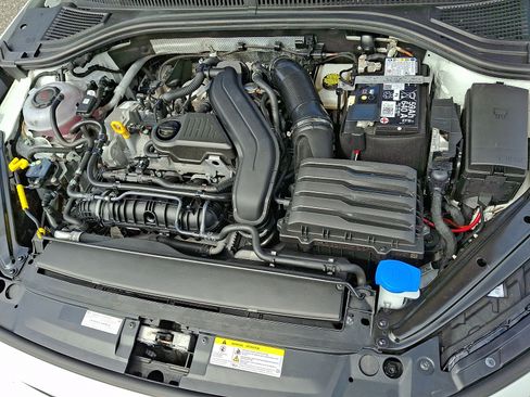 Used 2025 Volkswagen Jetta Sport FWD image 27