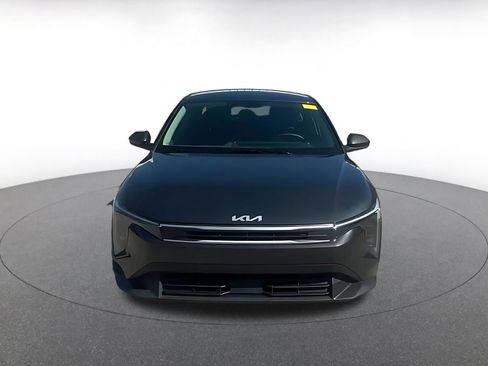 Used 2025 Kia K4 LXS image 3