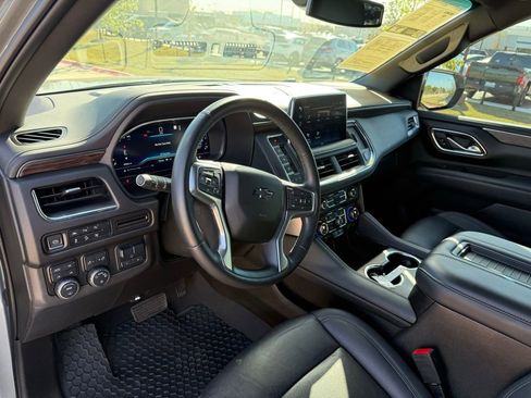 Used 2023 Chevrolet Tahoe Z71 w/ Off-Road Capability Package image 12