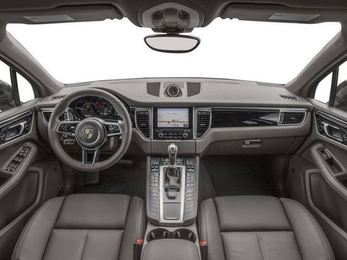 Used 2017 Porsche Macan AWD/4WD image 8