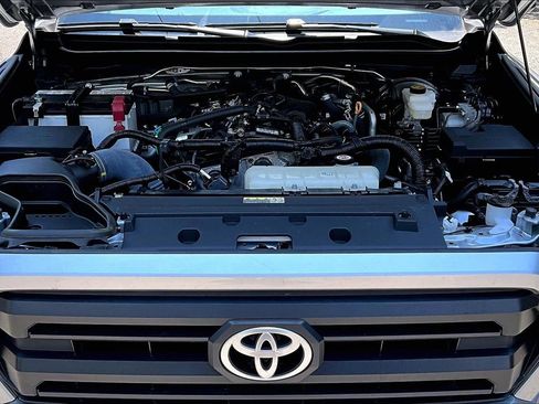 Used 2024 Toyota Tacoma SR5 RWD image 29