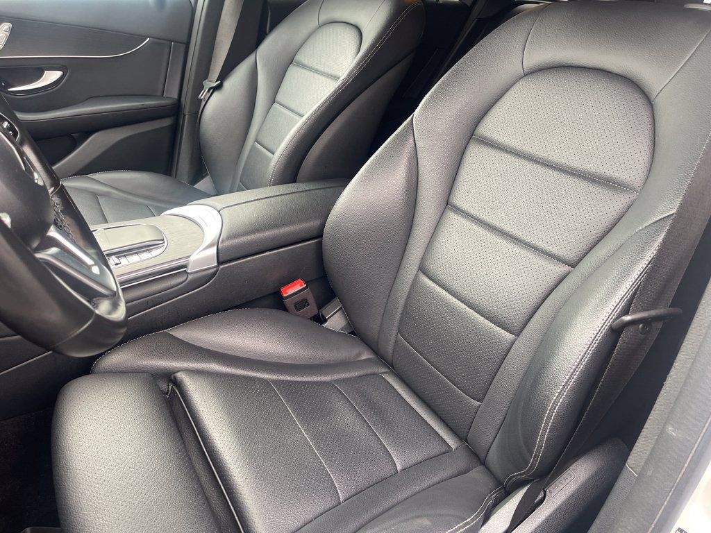 Used 2022 Mercedes-Benz GLC 300 4MATIC image 10