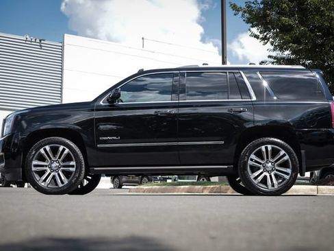 Used 2019 GMC Yukon Denali w/ Denali Ultimate Package AWD/4WD image 15